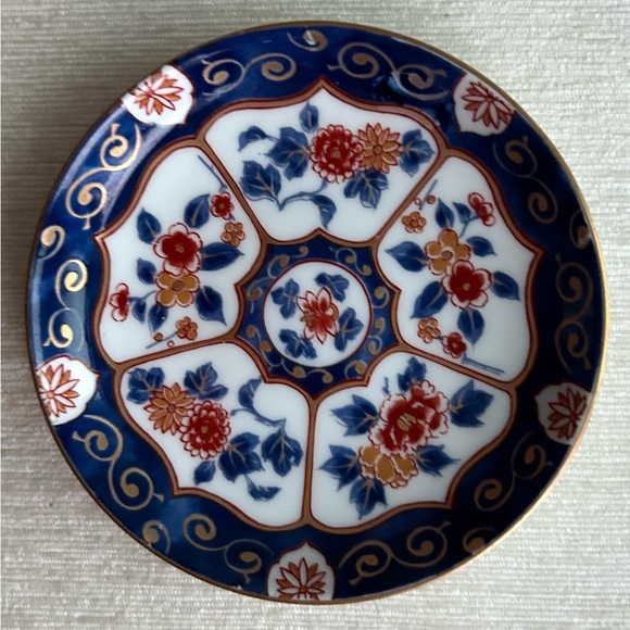 (2) kozangama vintage porcelain plates w/ gold JAPANESE small plates - Picture 3 of 4